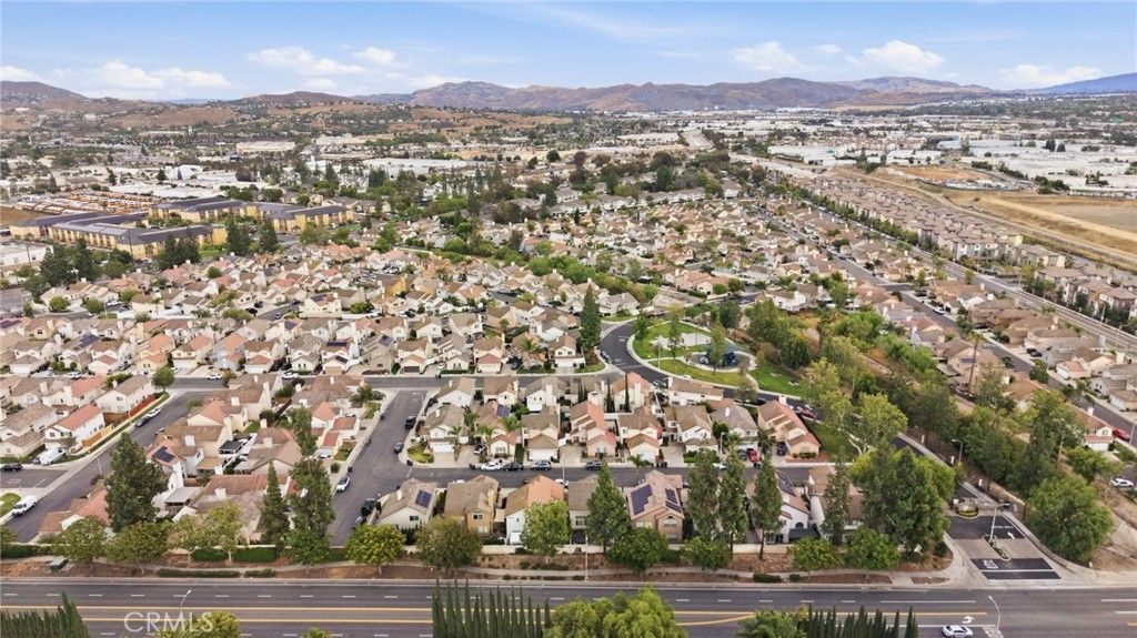 Image 72 of property listing at 875 Bramble, Corona, CA 92878