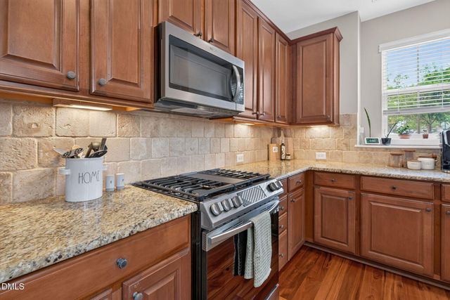 1060 Kingston Grove Drive, Cary, NC 27519