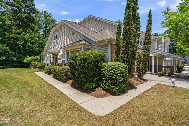 1060 Kingston Grove Drive, Cary, NC 27519