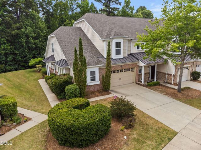 1060 Kingston Grove Drive, Cary, NC 27519