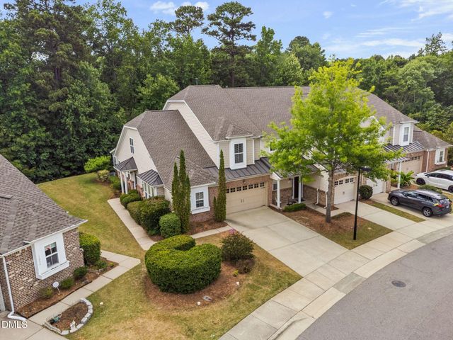 1060 Kingston Grove Drive, Cary, NC 27519