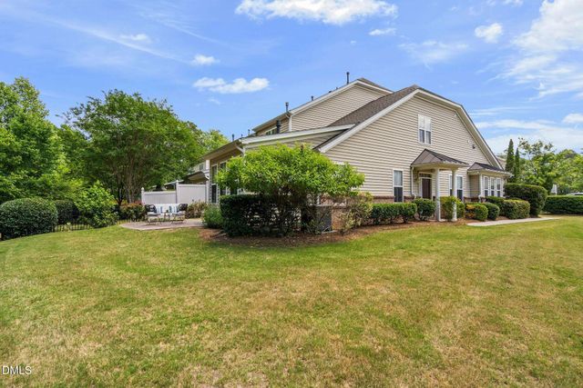 1060 Kingston Grove Drive, Cary, NC 27519