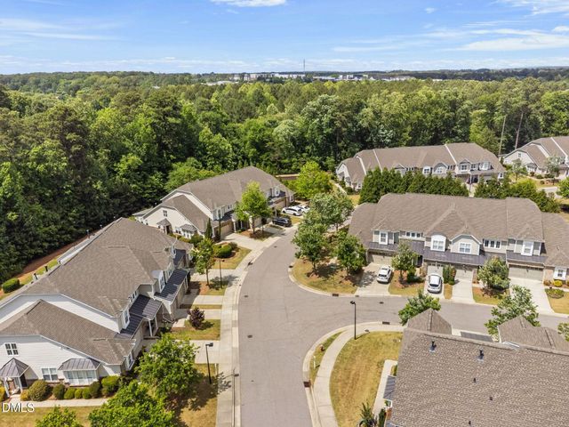1060 Kingston Grove Drive, Cary, NC 27519