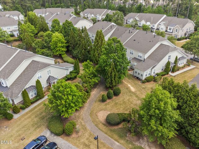 1060 Kingston Grove Drive, Cary, NC 27519