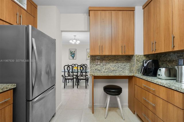 300 Bayview Dr 1910, Sunny Isles Beach, FL 33160