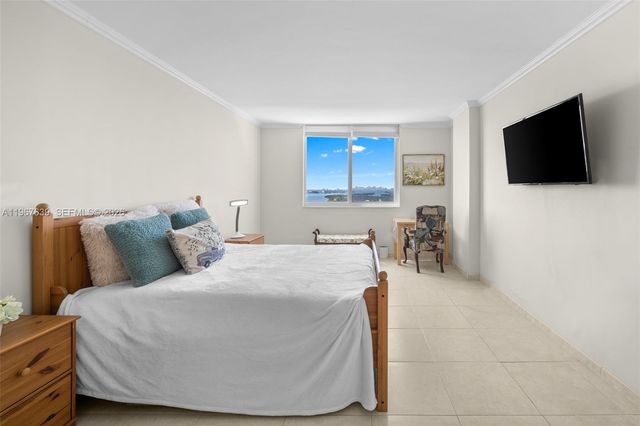 300 Bayview Dr 1910, Sunny Isles Beach, FL 33160