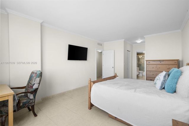 300 Bayview Dr 1910, Sunny Isles Beach, FL 33160