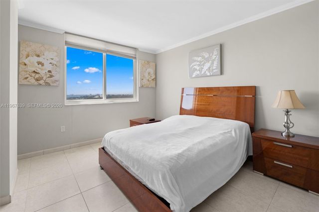 300 Bayview Dr 1910, Sunny Isles Beach, FL 33160