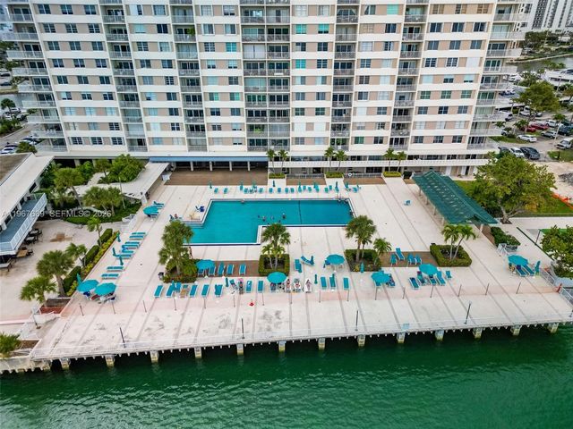 300 Bayview Dr 1910, Sunny Isles Beach, FL 33160