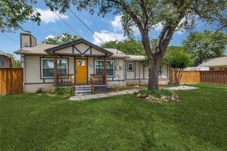 305 S Walnut Street, Roanoke, TX 76262
