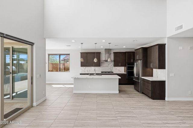 2423 N BEVERLY Place, Buckeye, AZ 85396