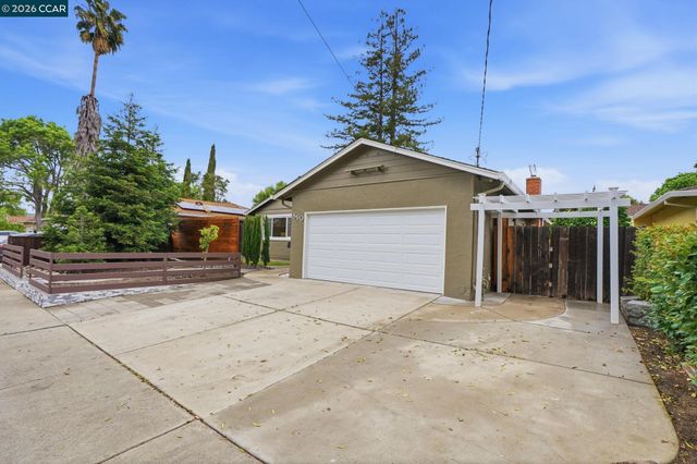 860 San Simeon Drive, Concord, CA 94518