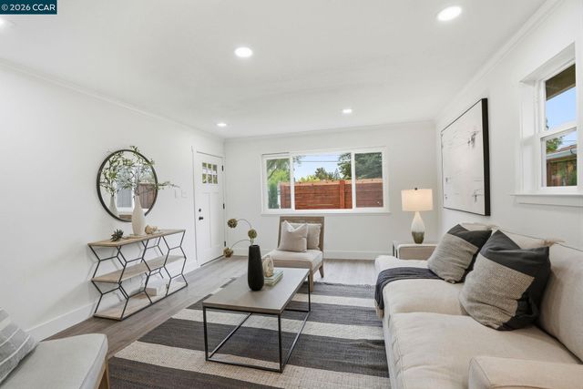 860 San Simeon Drive, Concord, CA 94518