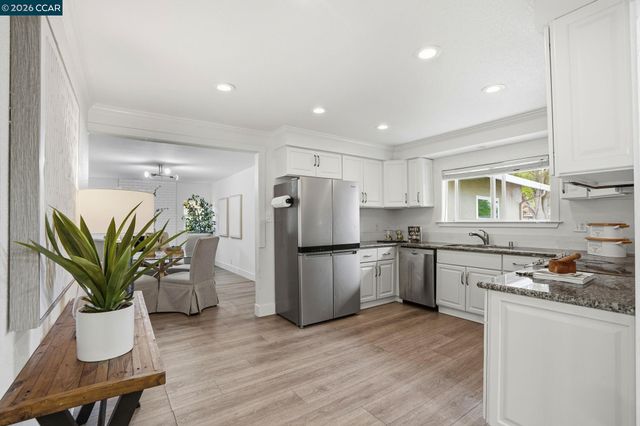 860 San Simeon Drive, Concord, CA 94518