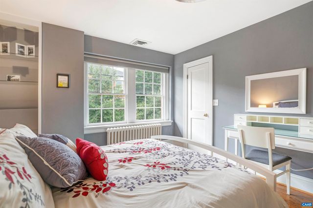 619 E HIGH ST, Charlottesville, VA 22902