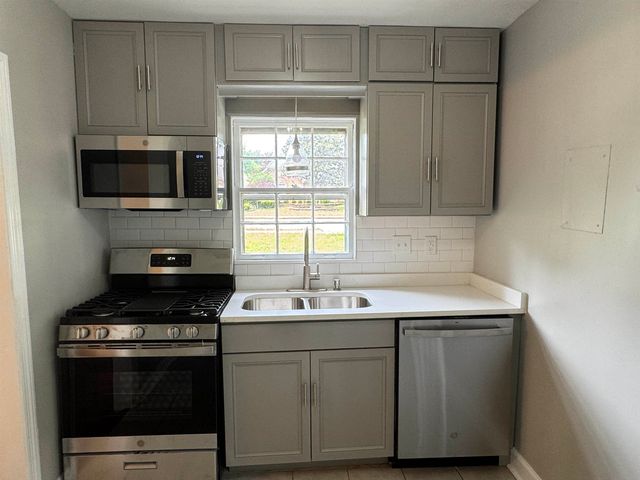 778 VAUGHN RD, Memphis, TN 38122
