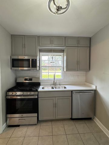 778 VAUGHN RD, Memphis, TN 38122