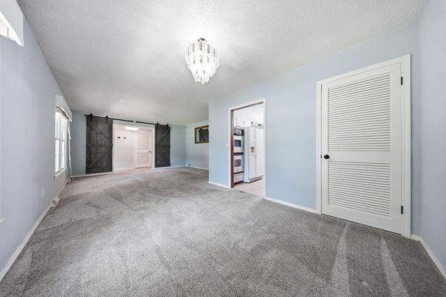 1666 E Richmond Street, Springfield, MO 65804