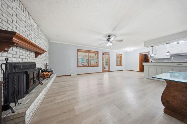 1666 E Richmond Street, Springfield, MO 65804