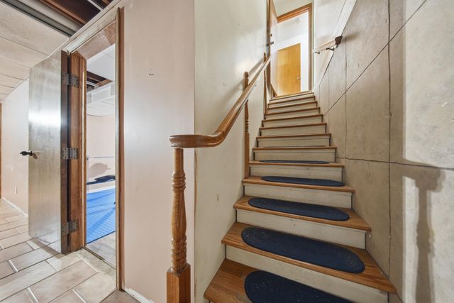 1666 E Richmond Street, Springfield, MO 65804
