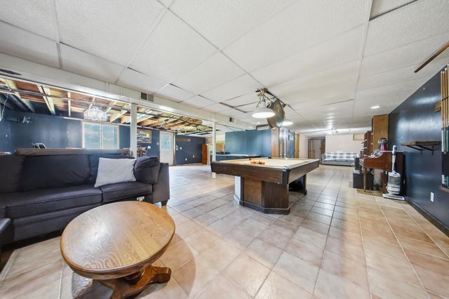 1666 E Richmond Street, Springfield, MO 65804