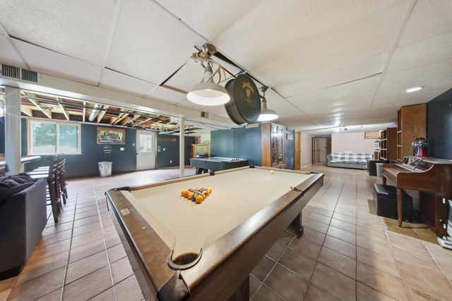 1666 E Richmond Street, Springfield, MO 65804