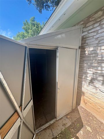 2512 Baxter DR, Austin, TX 78745