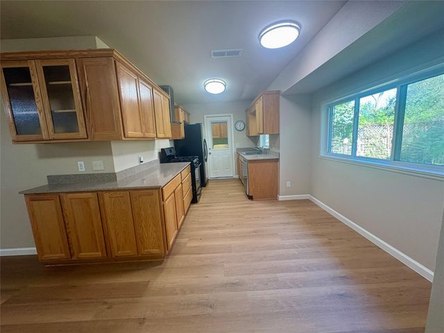 2512 Baxter DR, Austin, TX 78745