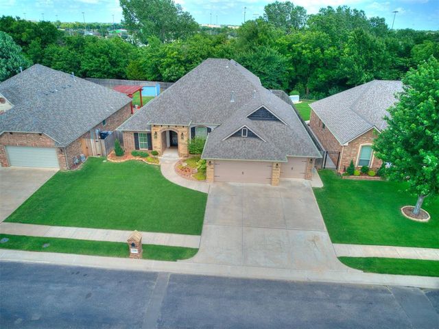 12500 Heathfield Lane, Oklahoma City, OK 73173