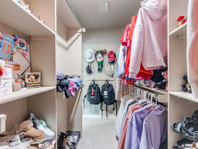 12500 Heathfield Lane, Oklahoma City, OK 73173