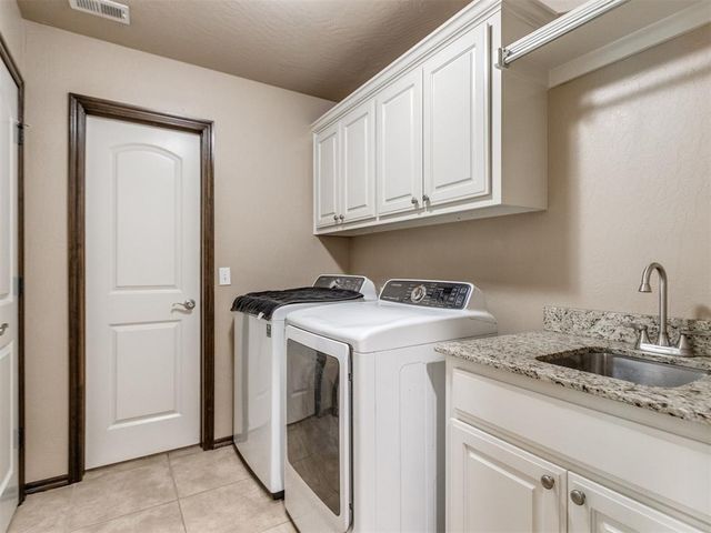 12500 Heathfield Lane, Oklahoma City, OK 73173