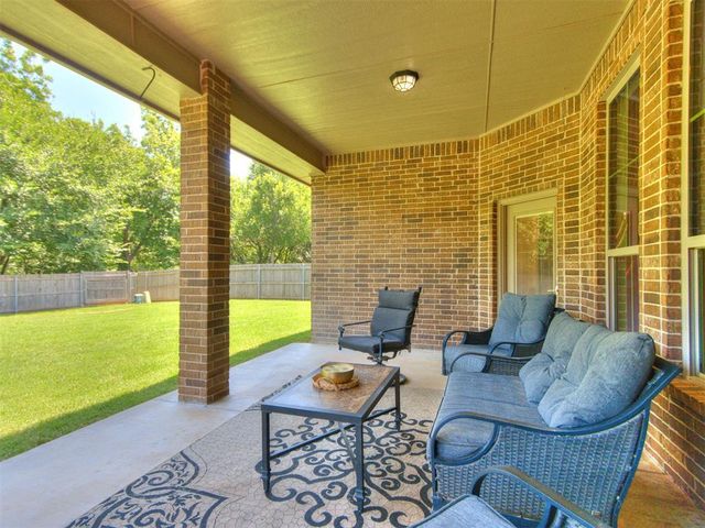 12500 Heathfield Lane, Oklahoma City, OK 73173