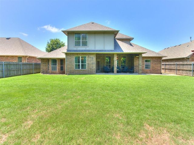 12500 Heathfield Lane, Oklahoma City, OK 73173