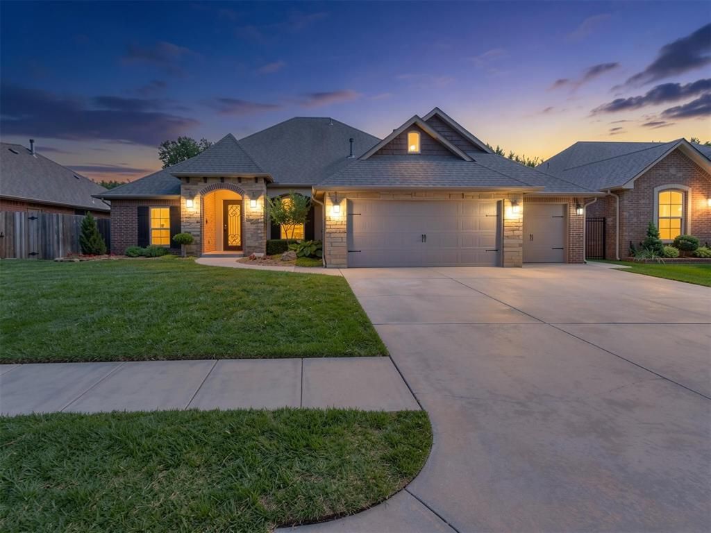 12500 Heathfield Lane, Oklahoma City, OK 73173