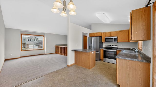 3639 Kenosha Drive NW, Rochester, MN 55901