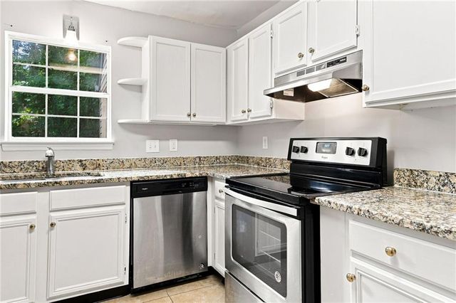 6422 Wedgeview Drive, Tucker, GA 30084