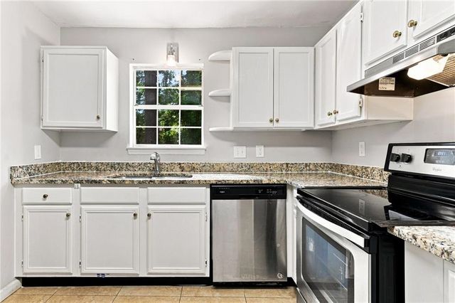 6422 Wedgeview Drive, Tucker, GA 30084