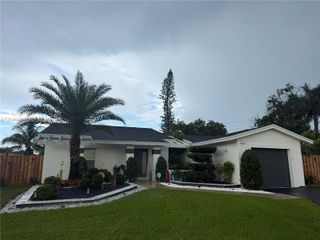 16736 SW 5th Way, Weston, FL 33326