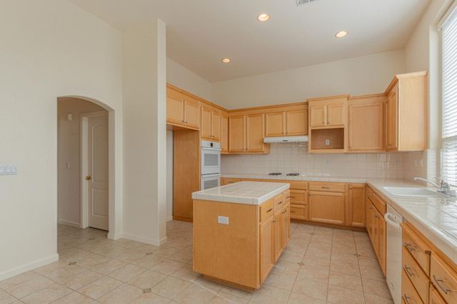 295 Via Vaquero Norte, San Juan Bautista, CA 95045