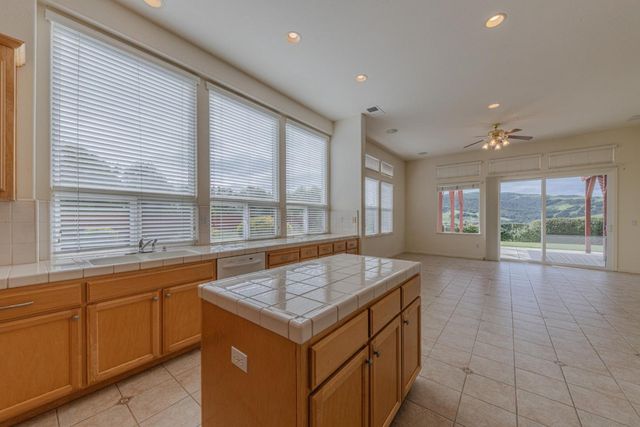 295 Via Vaquero Norte, San Juan Bautista, CA 95045