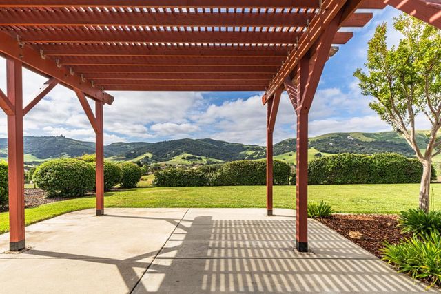295 Via Vaquero Norte, San Juan Bautista, CA 95045