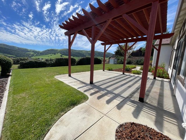 295 Via Vaquero Norte, San Juan Bautista, CA 95045