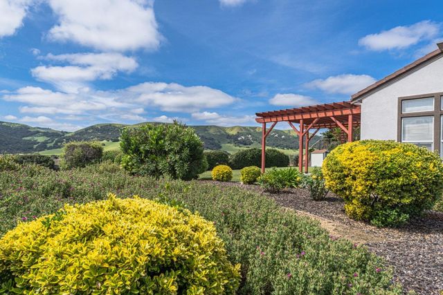 295 Via Vaquero Norte, San Juan Bautista, CA 95045