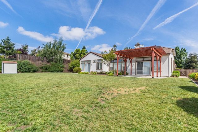 295 Via Vaquero Norte, San Juan Bautista, CA 95045