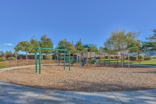295 Via Vaquero Norte, San Juan Bautista, CA 95045