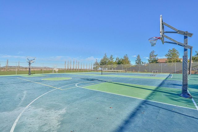 295 Via Vaquero Norte, San Juan Bautista, CA 95045