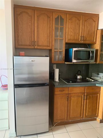 19201 Collins Ave 323, Sunny Isles Beach, FL 33160