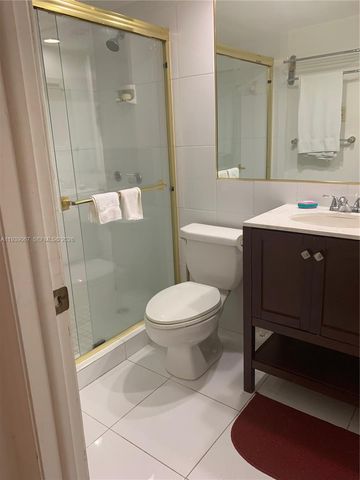 19201 Collins Ave 323, Sunny Isles Beach, FL 33160