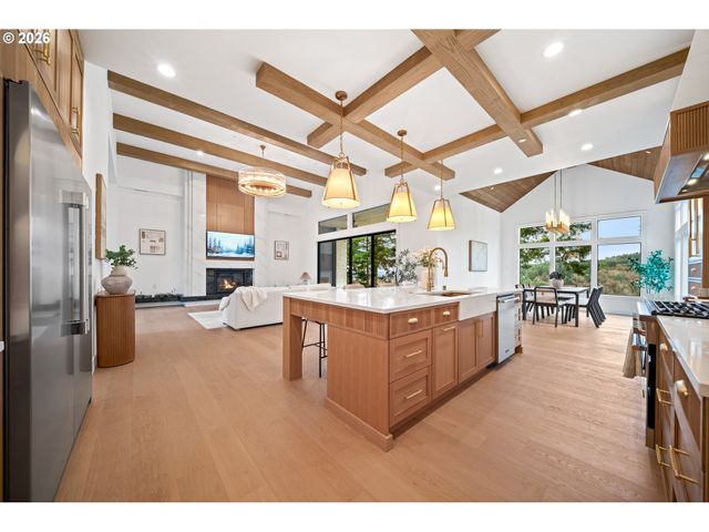 697 SOMMERSET Rd, Woodland, WA 98674