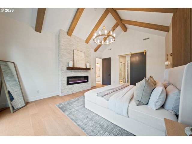 697 SOMMERSET Rd, Woodland, WA 98674